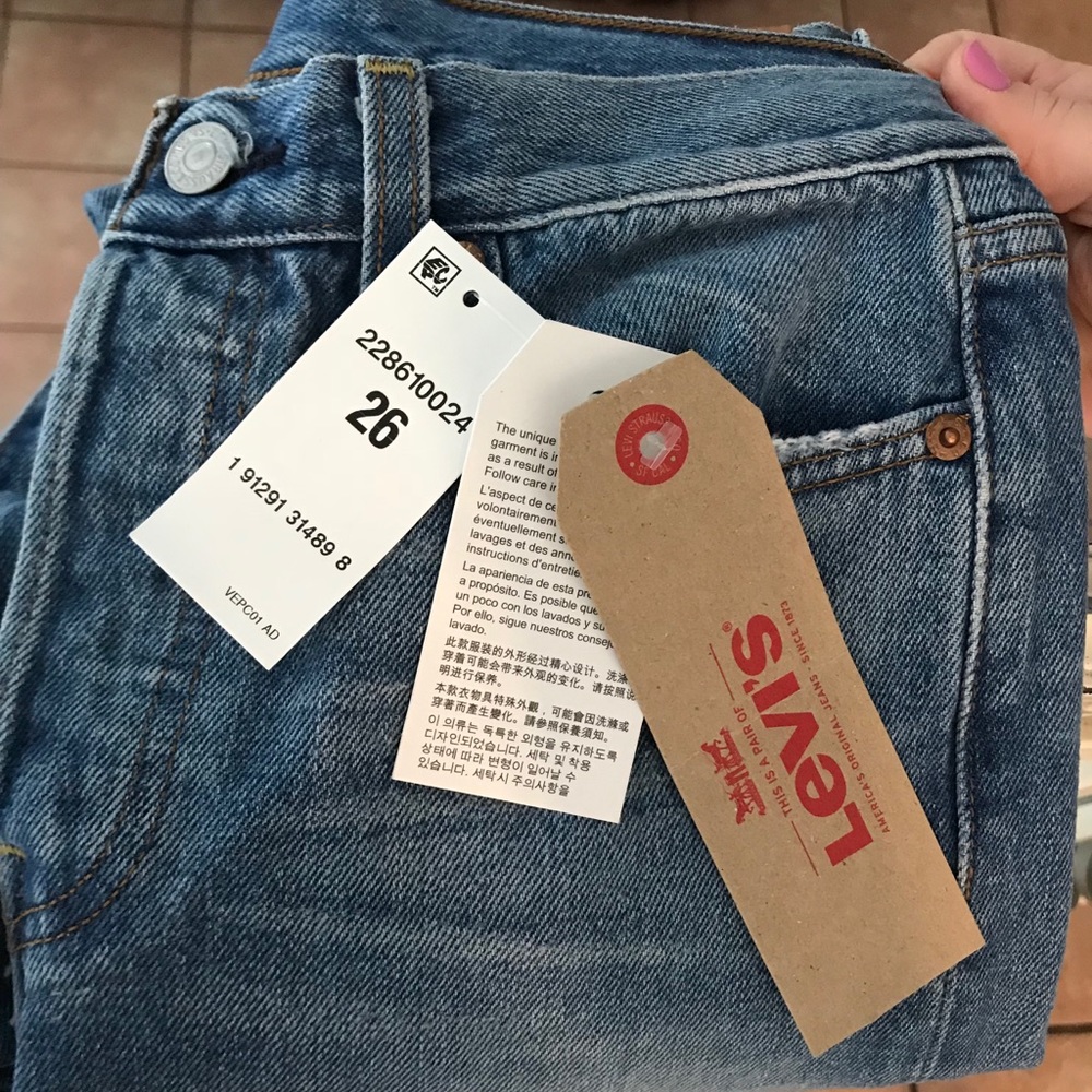 Levi Wedgie FiT jeans